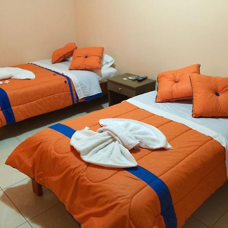 Hostal Tongo Reef Puerto Baquerizo Moreno Zimmer foto
