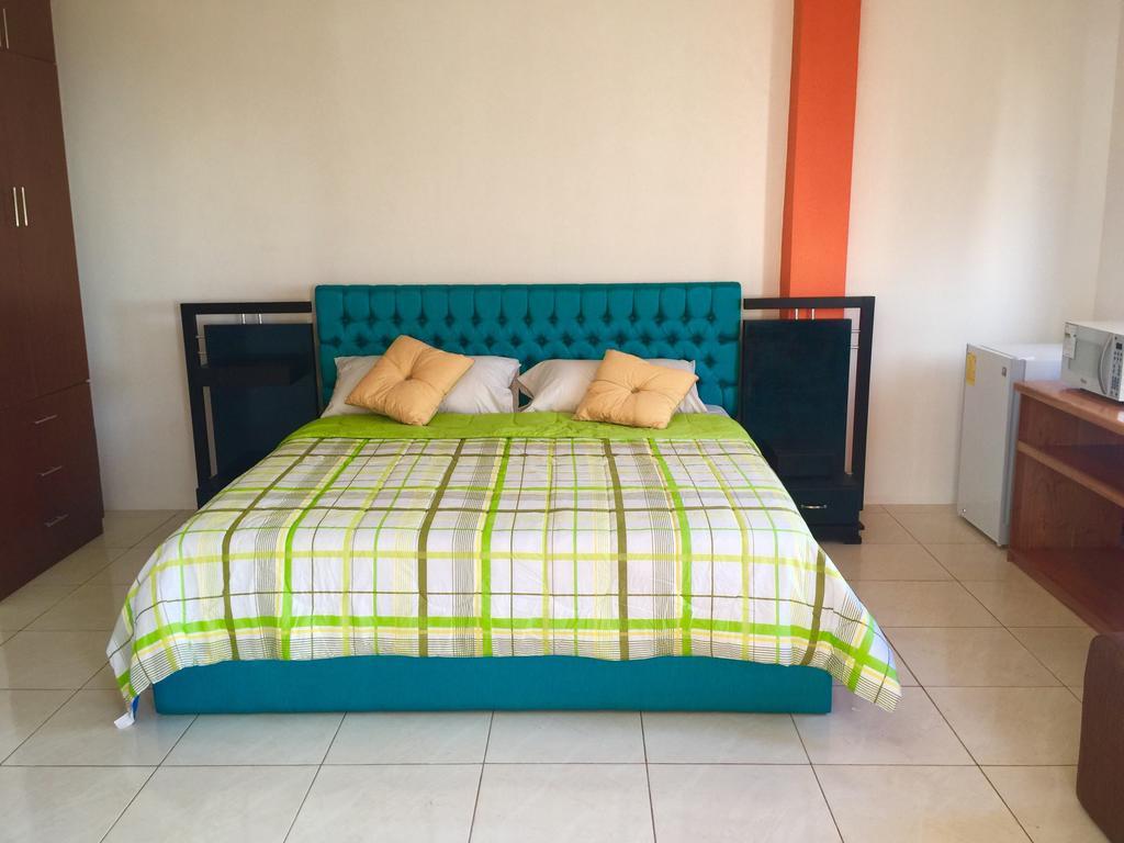 Hostal Tongo Reef Puerto Baquerizo Moreno Zimmer foto